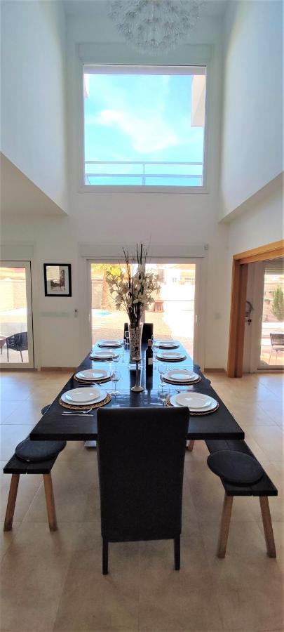 5 Bedrooms Private House 300M From Beach 로쿠타스드마르 외부 사진