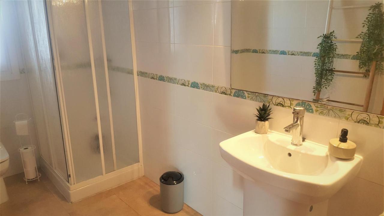 5 Bedrooms Private House 300M From Beach 로쿠타스드마르 외부 사진