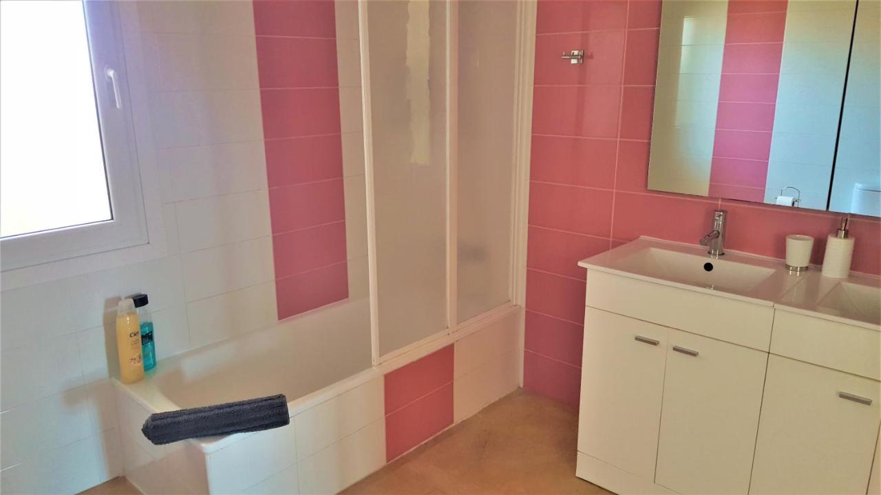 5 Bedrooms Private House 300M From Beach 로쿠타스드마르 외부 사진